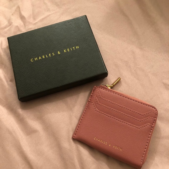 charles and keith coin pouch